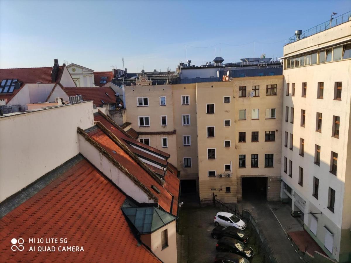 Апартаменты Rynek Вроцлав Экстерьер фото